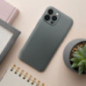 Apple iPhone 16 Hülle Metallic Grau